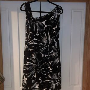 Connected Apparel Black and White Floral Mini Dress